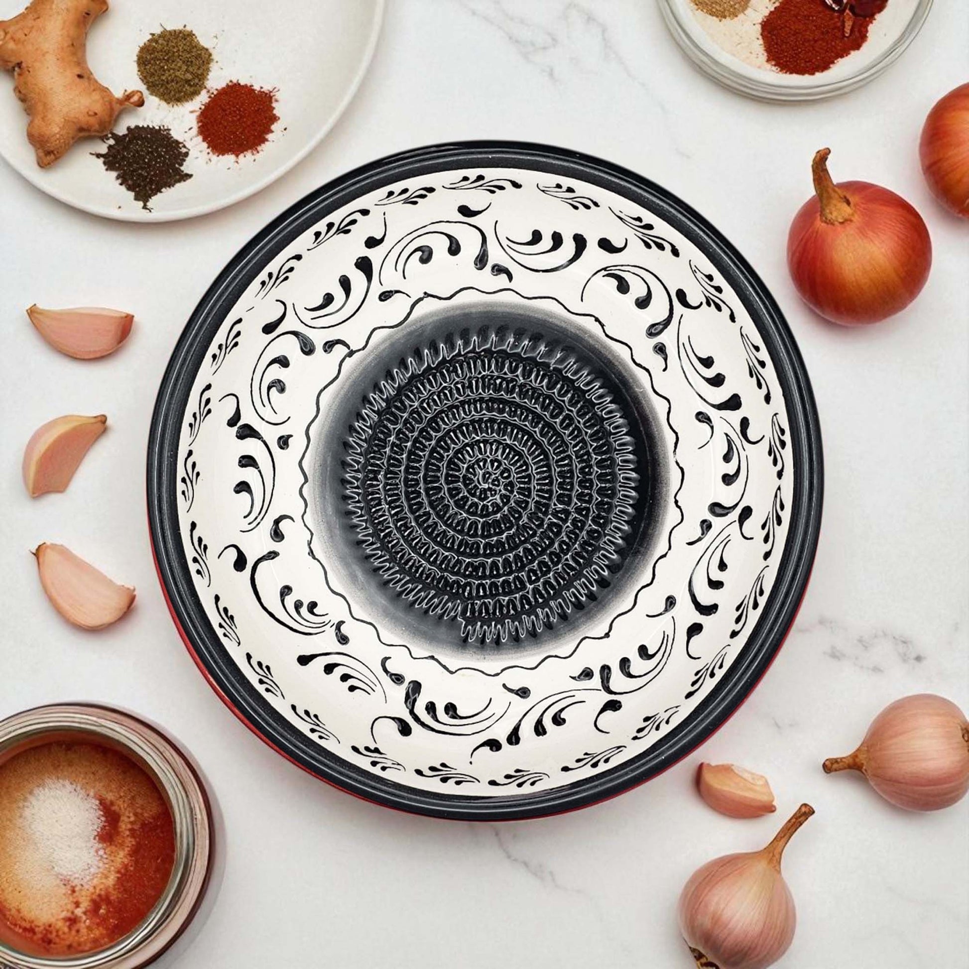 Handmade ceramic garlic grater bowl in Monochrom Swirl design. Large 7” size, perfect for garlic, ginger & spices. Minimalist artisan style, dishwasher safe.