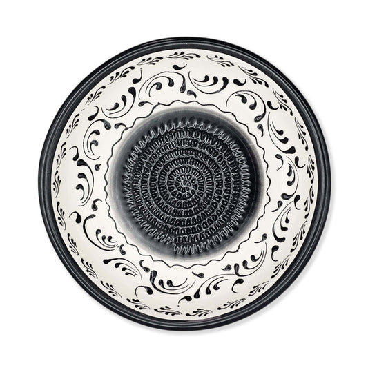 Handmade ceramic garlic grater bowl in Monochrom Swirl design. Large 7” size, perfect for garlic, ginger & spices. Minimalist artisan style, dishwasher safe.