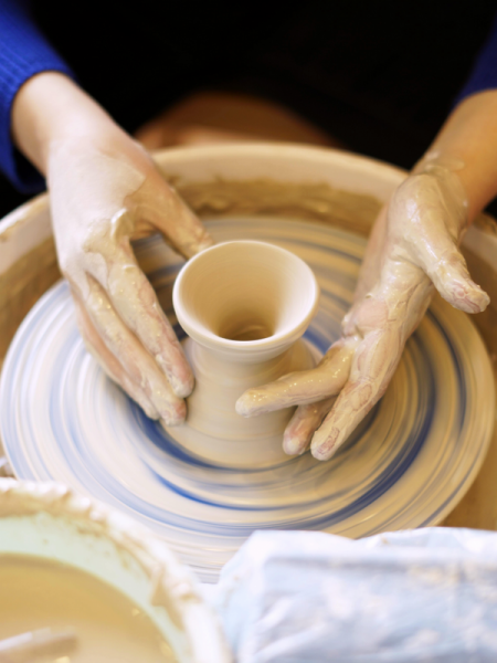 How to Choose the Right Pottery Studio for You