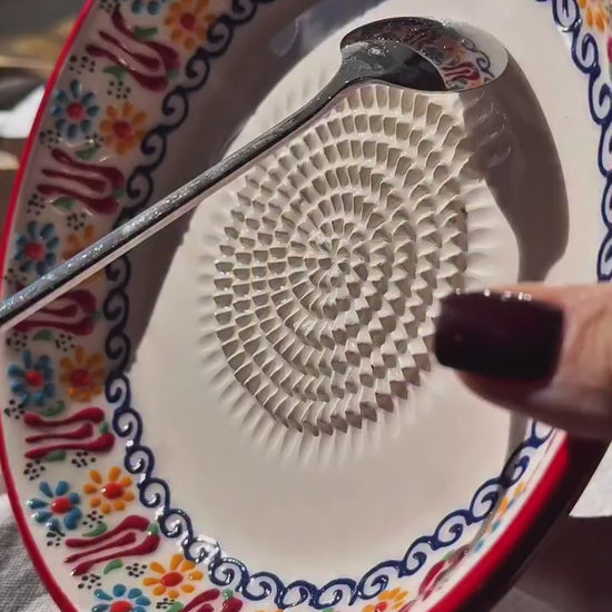 How to use our ceramic grater bowl