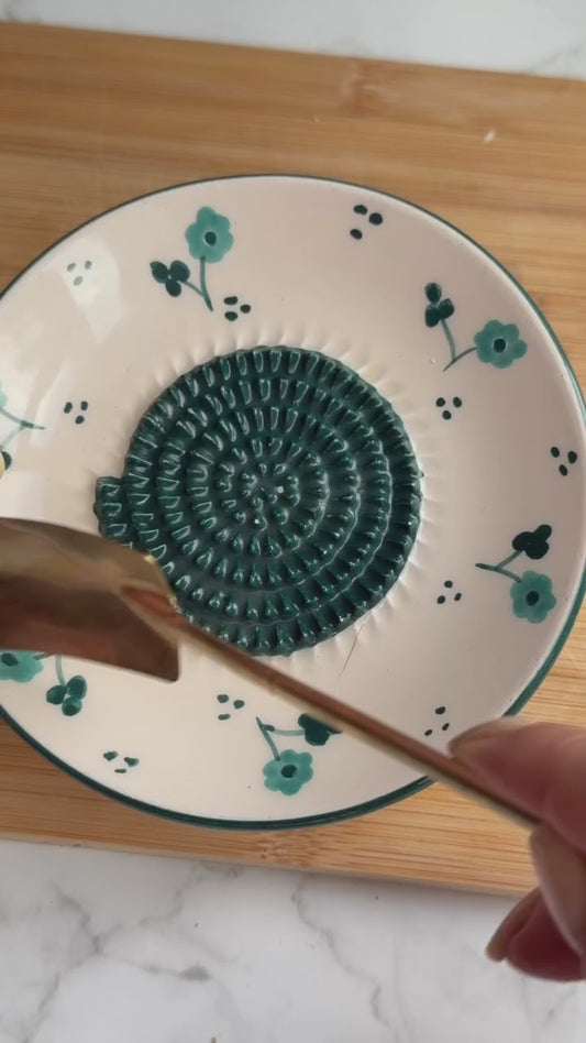 Handmade Ceramic Garlic Grater Plate, Garlic Mincer Dish, Ginger Cheese Grater